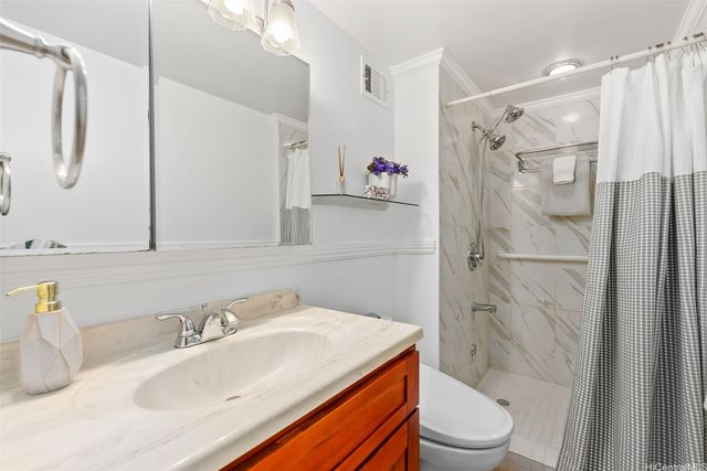 1400 Pensacola Street 505, Honolulu, HI 96822