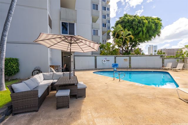 1400 Pensacola Street 505, Honolulu, HI 96822