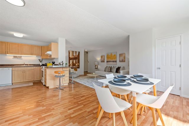 1400 Pensacola Street 505, Honolulu, HI 96822