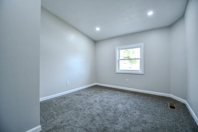 1885 Lake Road 1885 Lake Road, Medway, OH 45341