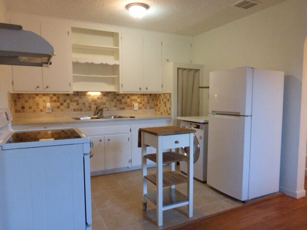 Image 26 of property listing at 3518 Eastern Avenue SE, Albuquerque, NM 87106