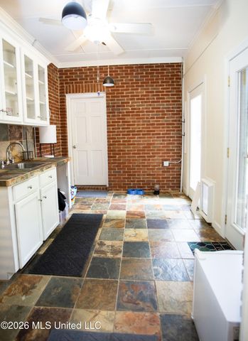 5471 River Thames Place, Jackson, MS 39211