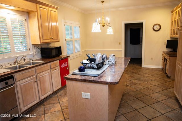 5471 River Thames Place, Jackson, MS 39211