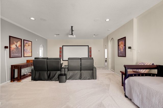 305 Harborside Circle, Kemah, TX 77565