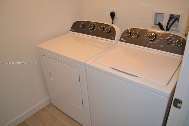 999 SW 1st Ave 3202, Miami, FL 33130