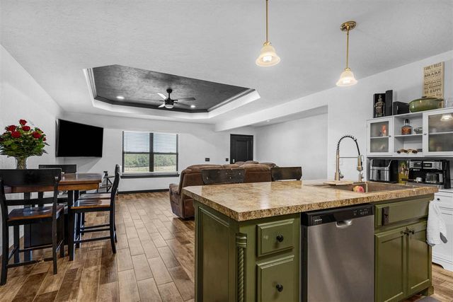 20077 NE Wolf Rd, Fletcher, OK 73541