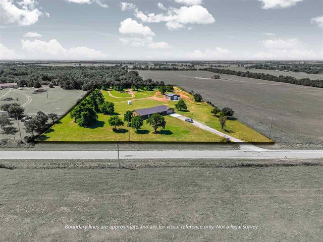 20077 NE Wolf Rd, Fletcher, OK 73541