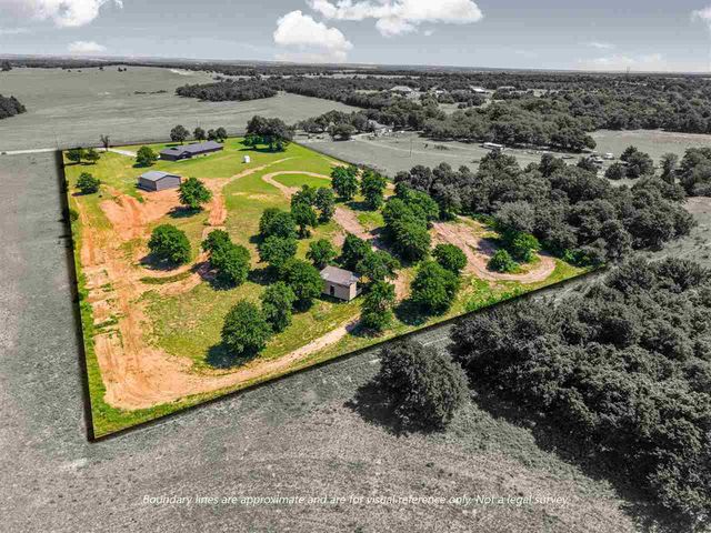 20077 NE Wolf Rd, Fletcher, OK 73541