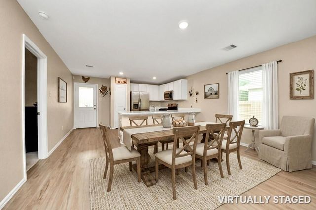 332 Riverwood Village Lane, Sealy, TX 77474