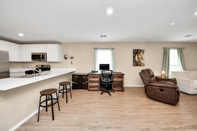 332 Riverwood Village Lane, Sealy, TX 77474