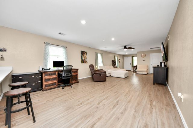 332 Riverwood Village Lane, Sealy, TX 77474