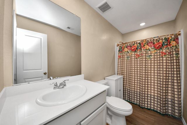 332 Riverwood Village Lane, Sealy, TX 77474