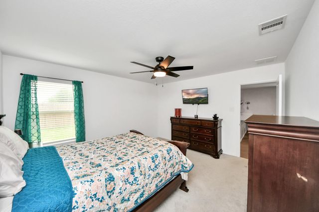 332 Riverwood Village Lane, Sealy, TX 77474