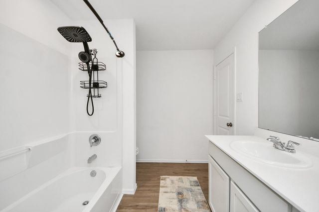 332 Riverwood Village Lane, Sealy, TX 77474