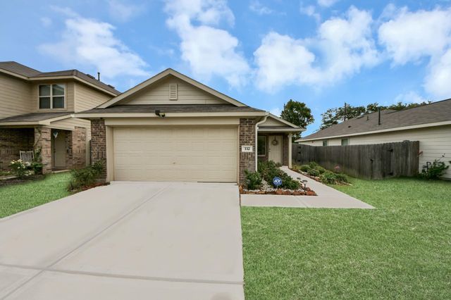 332 Riverwood Village Lane, Sealy, TX 77474