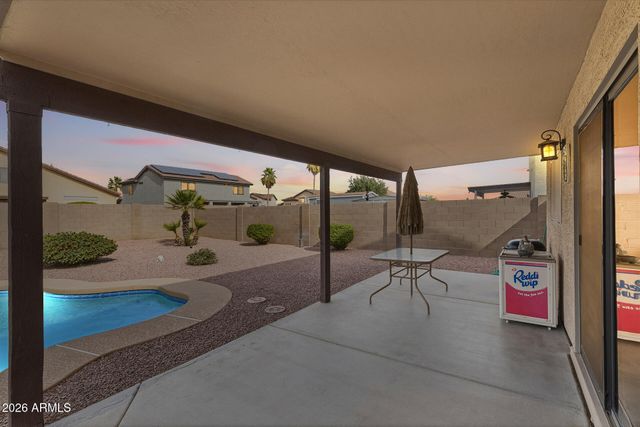 15906 W COTTONWOOD Street, Surprise, AZ 85374