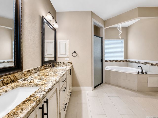 1609 CALVIN LOOP, New Braunfels, TX 78130