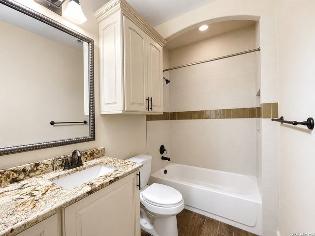 1609 CALVIN LOOP, New Braunfels, TX 78130