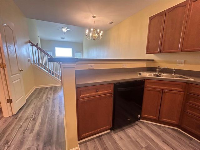 1992 Hoods Fort Circle NW 22, Kennesaw, GA 30144