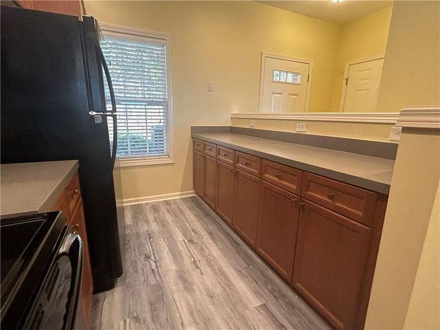 1992 Hoods Fort Circle NW 22, Kennesaw, GA 30144