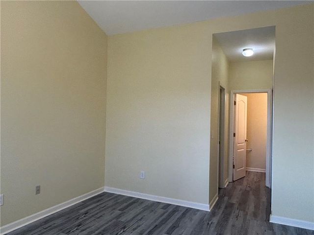 1992 Hoods Fort Circle NW 22, Kennesaw, GA 30144