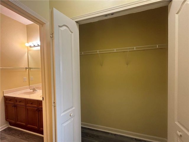 1992 Hoods Fort Circle NW 22, Kennesaw, GA 30144