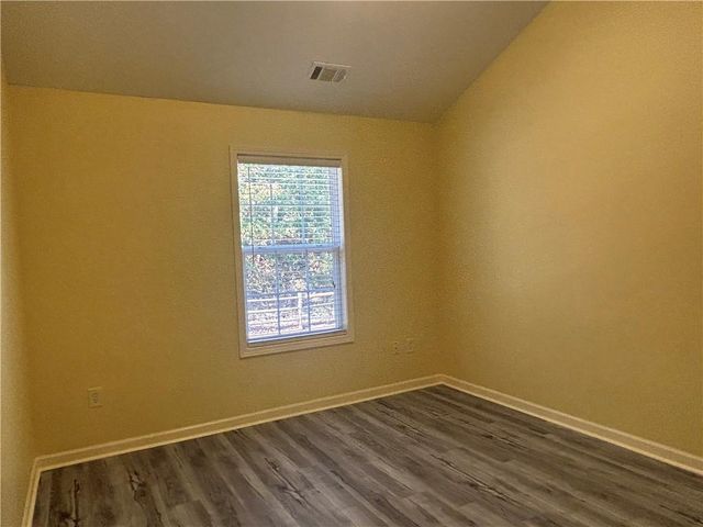 1992 Hoods Fort Circle NW 22, Kennesaw, GA 30144