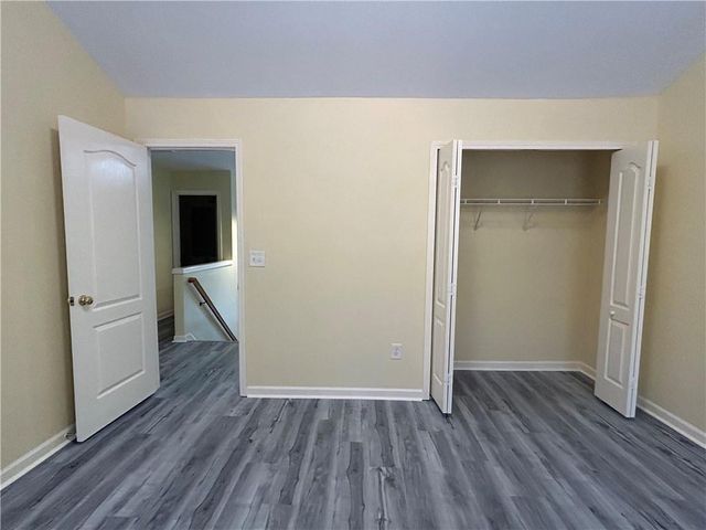 1992 Hoods Fort Circle NW 22, Kennesaw, GA 30144