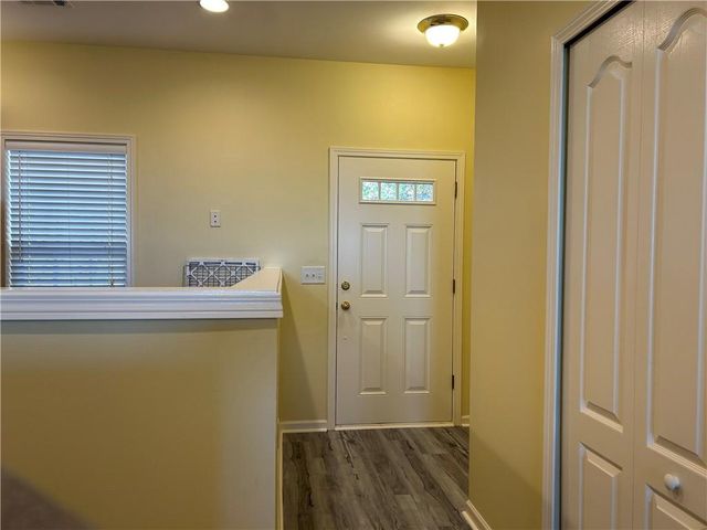 1992 Hoods Fort Circle NW 22, Kennesaw, GA 30144