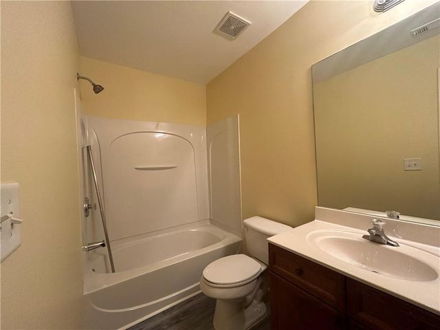 1992 Hoods Fort Circle NW 22, Kennesaw, GA 30144