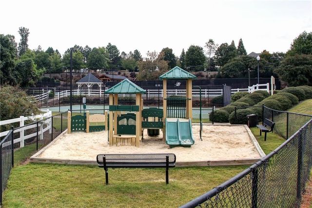 1992 Hoods Fort Circle NW 22, Kennesaw, GA 30144