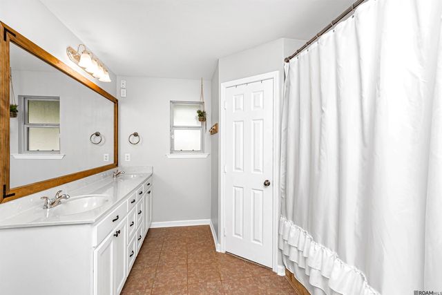 11553 Mary Lee Dr, Denham Springs, LA 70726