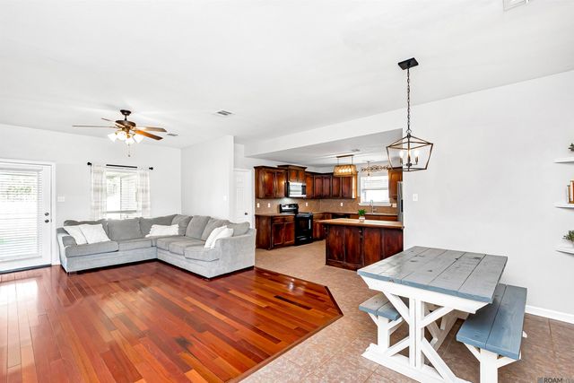 11553 Mary Lee Dr, Denham Springs, LA 70726