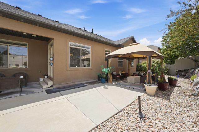 14666 S DESERT SAGE DR, Herriman, UT 84096