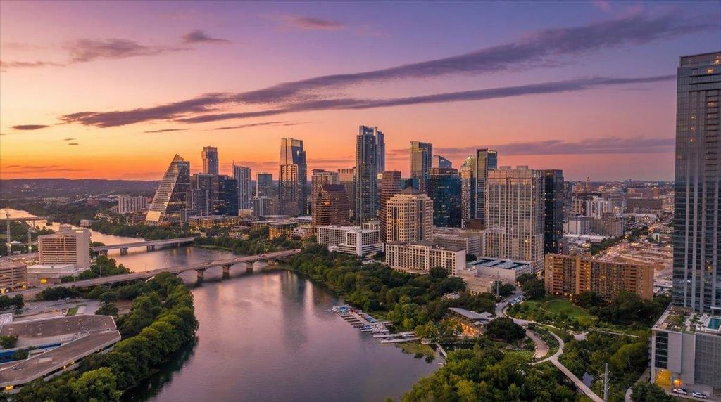 610 Davis ST 1909, Austin, TX 78701