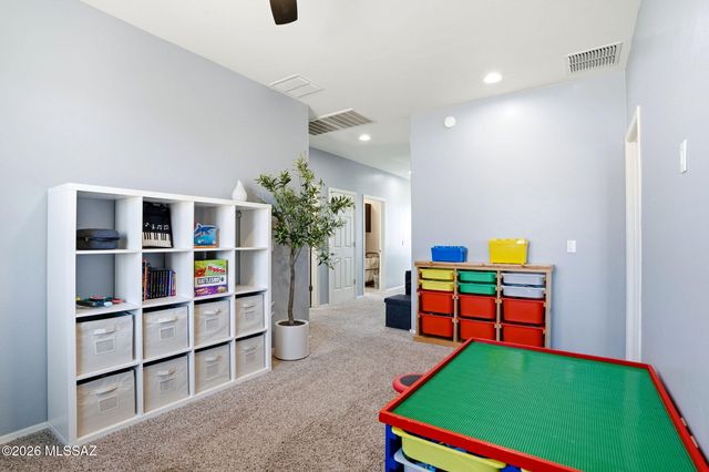 211 E Refuge Loop, Vail, AZ 85641