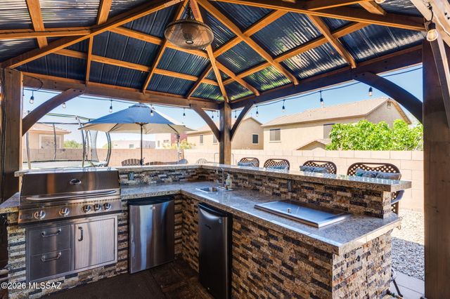 211 E Refuge Loop, Vail, AZ 85641