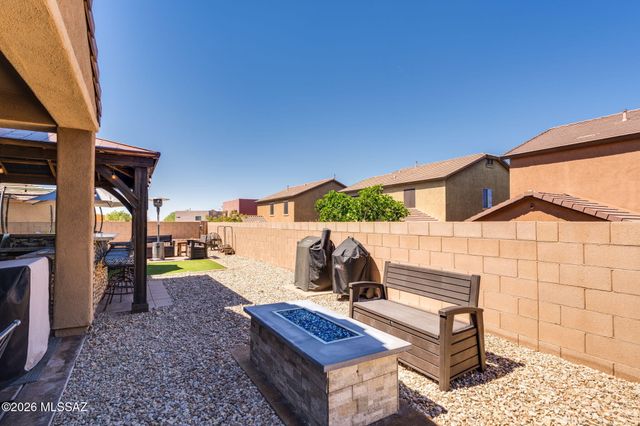 211 E Refuge Loop, Vail, AZ 85641