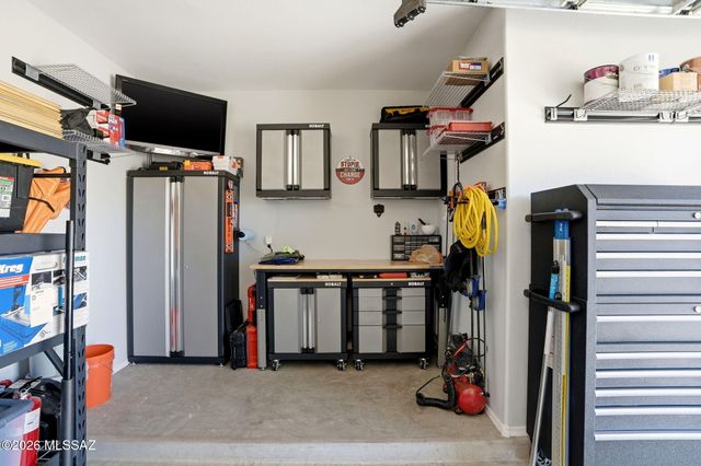 211 E Refuge Loop, Vail, AZ 85641