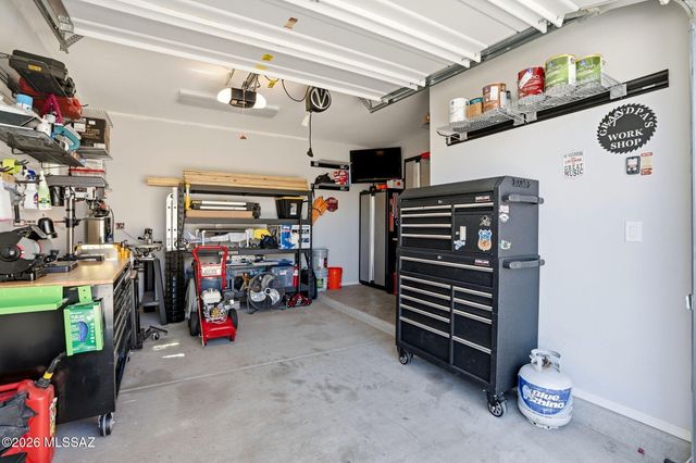 211 E Refuge Loop, Vail, AZ 85641