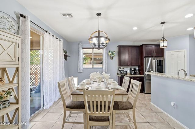 211 E Refuge Loop, Vail, AZ 85641