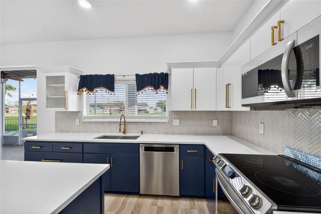 15162 SPINNAKER COVE LANE, Winter Garden, FL 34787