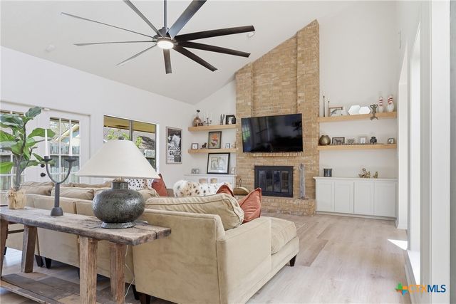 118 Santa Fe, Victoria, TX 77904