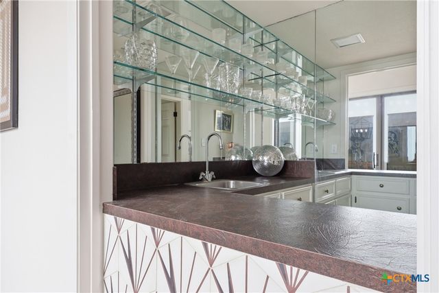 118 Santa Fe, Victoria, TX 77904