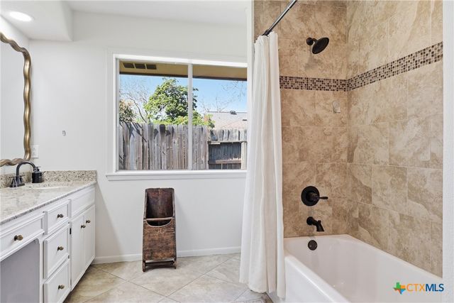 118 Santa Fe, Victoria, TX 77904