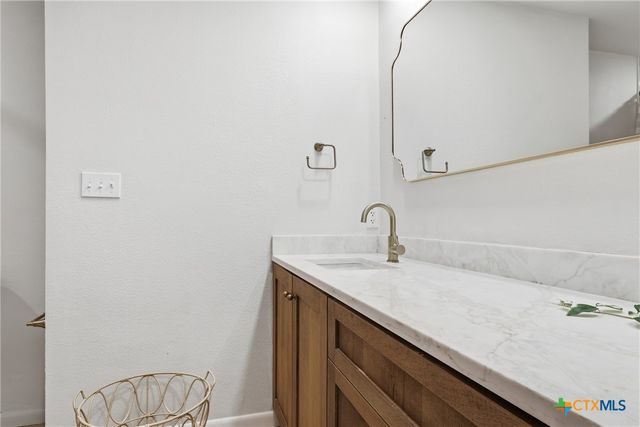 118 Santa Fe, Victoria, TX 77904