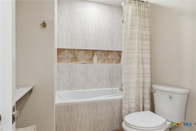 118 Santa Fe, Victoria, TX 77904