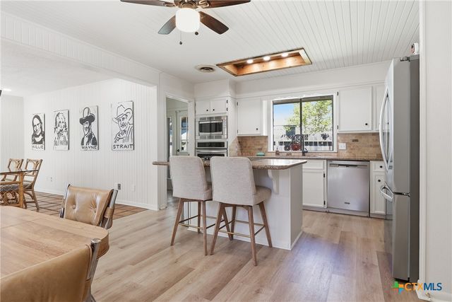 118 Santa Fe, Victoria, TX 77904