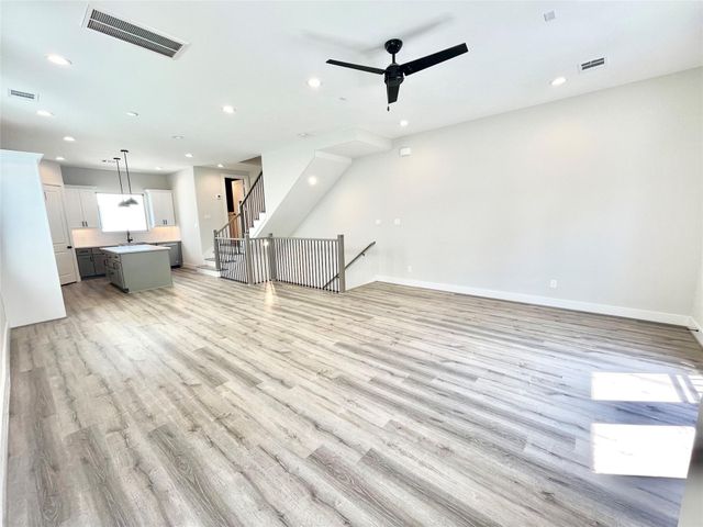 3716 Creekmont Gardens Lane, Houston, TX 77091