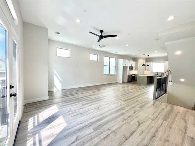 3716 Creekmont Gardens Lane, Houston, TX 77091